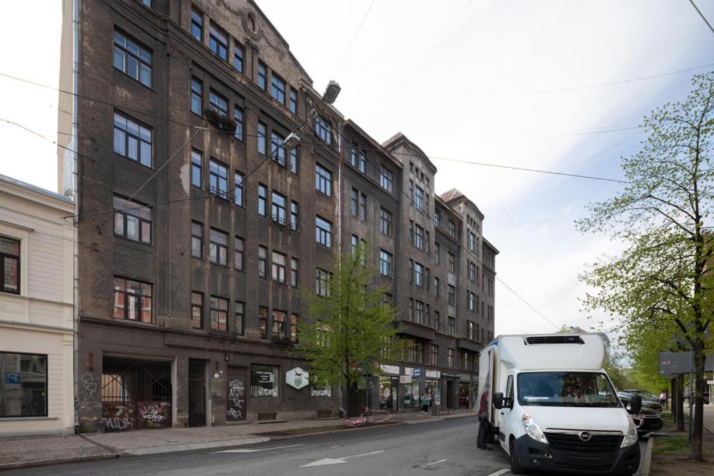 Cozy 2 Bedroom Apartment In Riga Centre Exterior photo